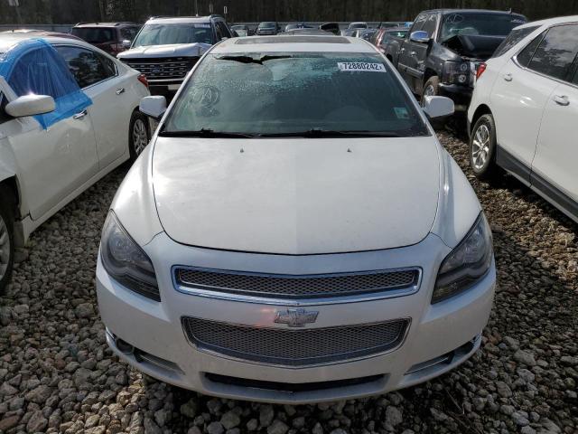 1G1ZE5EB3AF131334 - 2010 CHEVROLET MALIBU LTZ თეთრი ფოტო 5