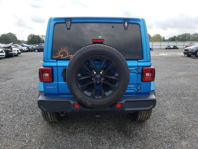 1C4JJXP68MW847646 - 2021 JEEP WRANGLER U SAHARA 4XE BLUE photo 6