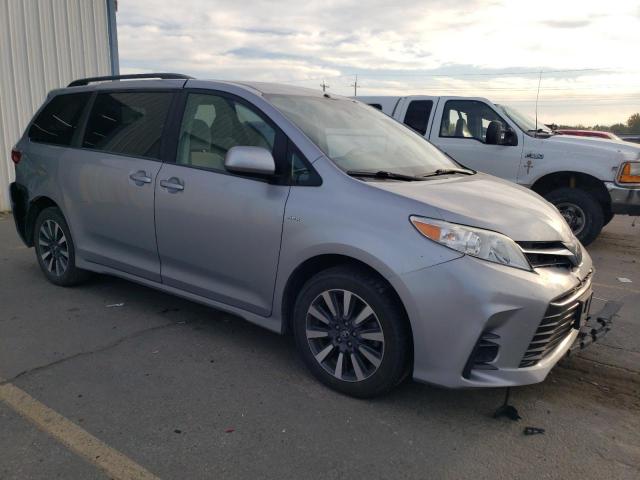 5TDJZ3DCXJS198021 - 2018 TOYOTA SIENNA LE SILVER photo 4