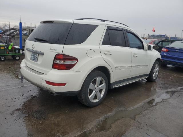 4JGBB8GB3BA701083 - 2011 MERCEDES-BENZ ML 350 4MATIC WHITE photo 3