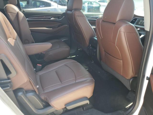 5GAEVCKW9JJ187634 - 2018 BUICK ENCLAVE AVENIR 白色 照片 11