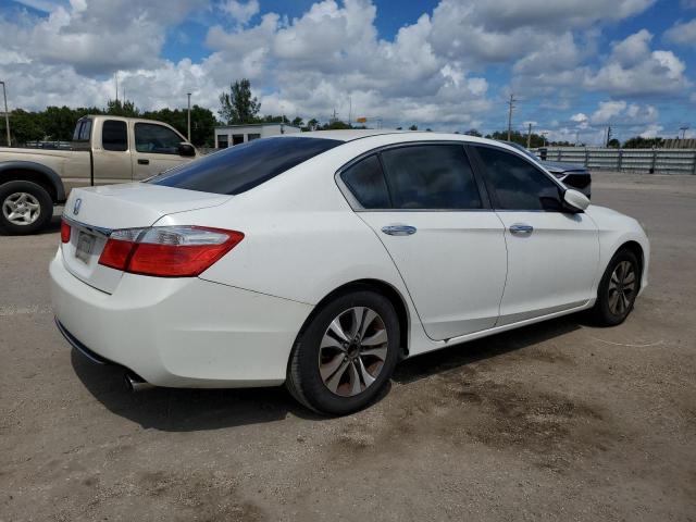 1HGCR2F30DA133620 - 2013 HONDA ACCORD LX WHITE photo 3