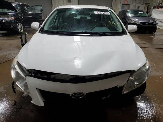2T1BU4EE1AC506081 - 2010 TOYOTA COROLLA BASE WHITE photo 5