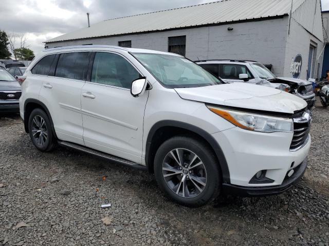5TDJKRFH1GS280566 - 2016 TOYOTA HIGHLANDER XLE WHITE photo 4