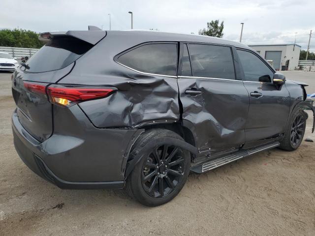 5TDGZRAH3NS538838 - 2022 TOYOTA HIGHLANDER XLE GRAY photo 3