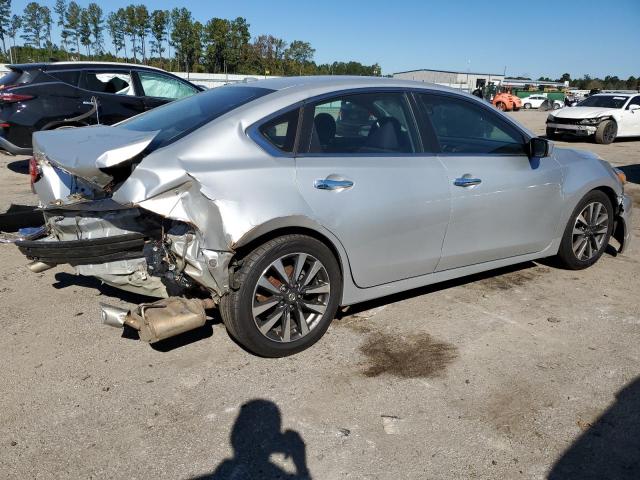 1N4AL3AP4HC290896 - 2017 NISSAN ALTIMA 2.5 SILVER photo 3