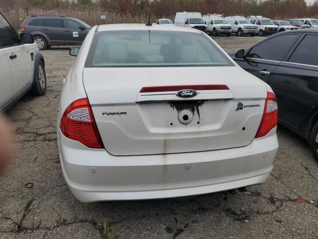 3FADP0L30CR165754 - 2012 FORD FUSION HYBRID WHITE photo 6