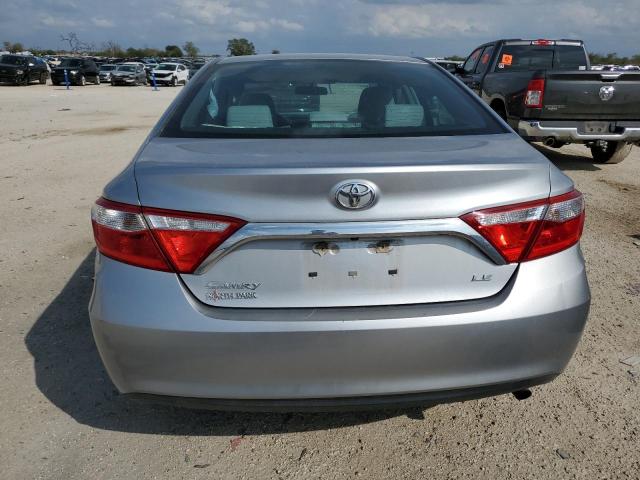 4T4BF1FK8GR529822 - 2016 TOYOTA CAMRY LE SILVER photo 6