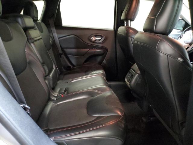 1C4PJMBS7GW326337 - 2016 JEEP CHEROKEE TRAILHAWK SILVER photo 11