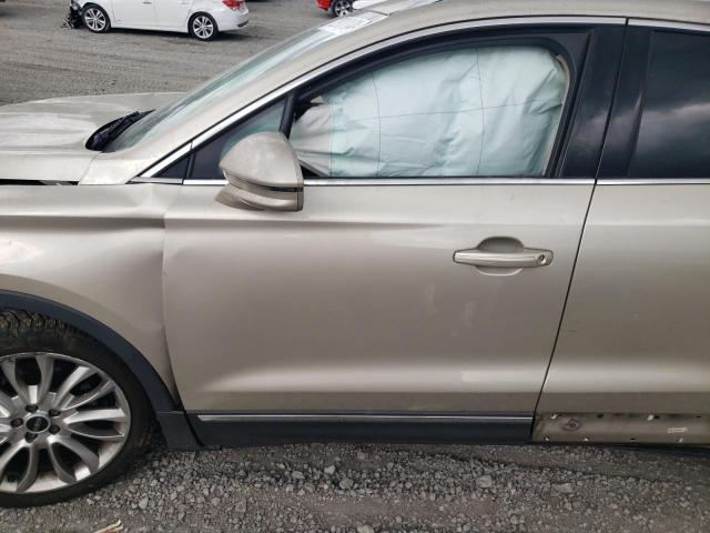 5LMCJ3C9XHUL24141 - 2017 LINCOLN MKC RESERVE ბეჟი ფოტო 7