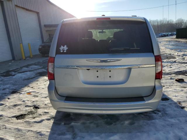 2A4RR5DG8BR605064 - 2011 CHRYSLER TOWN & COU TOURING SILVER photo 6