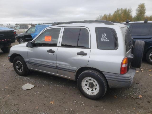 2CNBE13C026918701 - 2002 CHEVROLET TRACKER SILVER photo 2