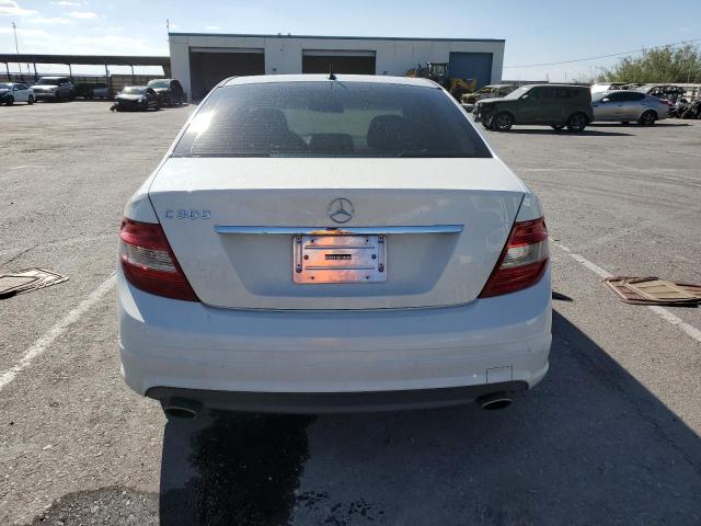 WDDGF5EB3BA526436 - 2011 MERCEDES-BENZ C 300 WHITE photo 6