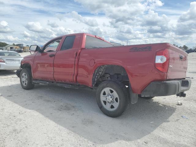 5TFUM5F17JX078464 - 2018 TOYOTA TUNDRA DOUBLE CAB SR/SR5 RED photo 2