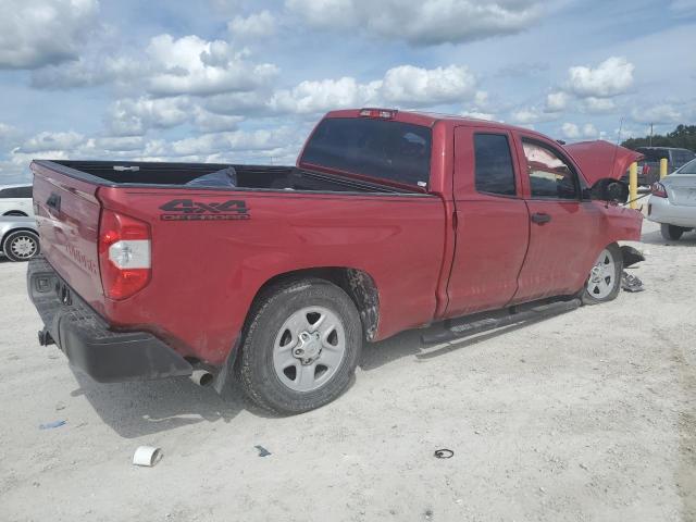5TFUM5F17JX078464 - 2018 TOYOTA TUNDRA DOUBLE CAB SR/SR5 RED photo 3