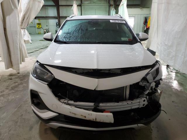 KL4MMESL7LB094276 - 2020 BUICK ENCORE GX SELECT WHITE photo 5