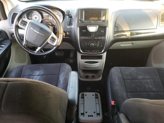 2A4RR5DG1BR733291 - 2011 CHRYSLER TOWN & COU TOURING WHITE photo 8