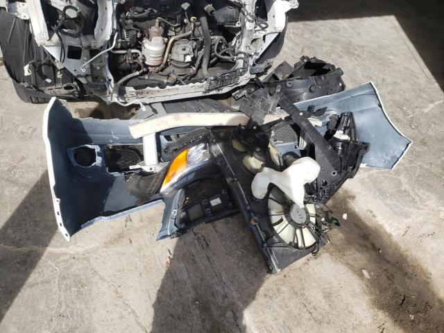 5J8TB3H3XFL015444 - 2015 ACURA RDX WHITE photo 13