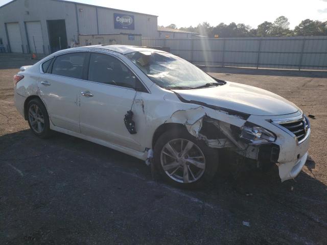 1N4AL3AP5DN553279 - 2013 NISSAN ALTIMA 2.5 WHITE photo 4