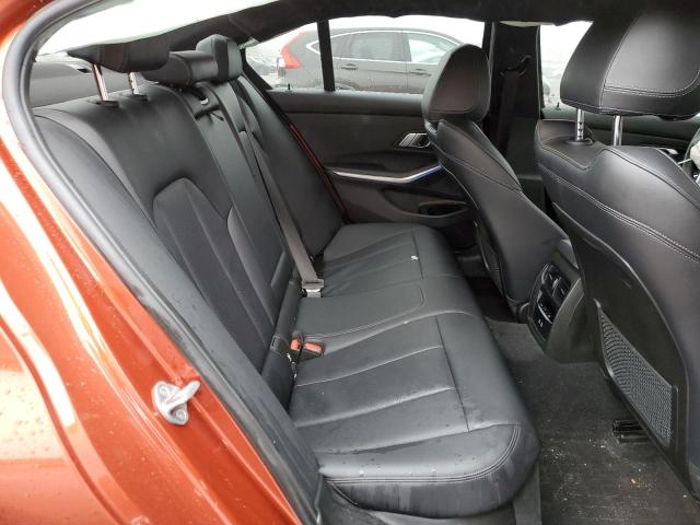 3MW5R7J07N8C31877 - 2022 BMW 330XI ORANGE photo 10