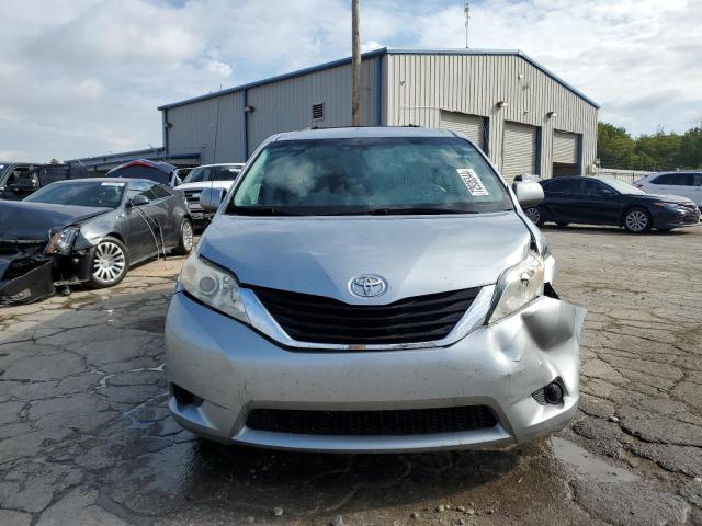 5TDKK3DC4ES519467 - 2014 TOYOTA SIENNA LE SILVER photo 5