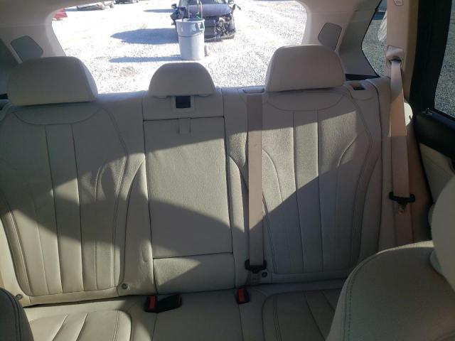 5UXKT0C5XG0S78842 - 2016 BMW X5 XDR40E WHITE photo 10