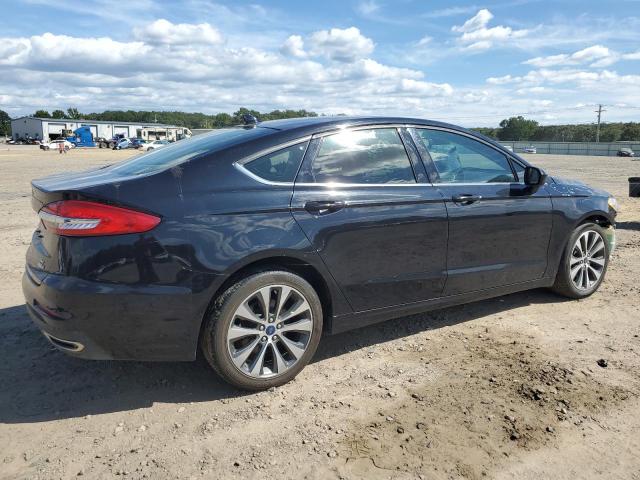 3FA6P0T96KR253199 - 2019 FORD FUSION SE BLACK photo 3