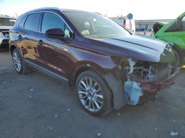 5LMCJ3C90HUL04965 - 2017 LINCOLN MKC RESERVE BURGUNDY photo 4