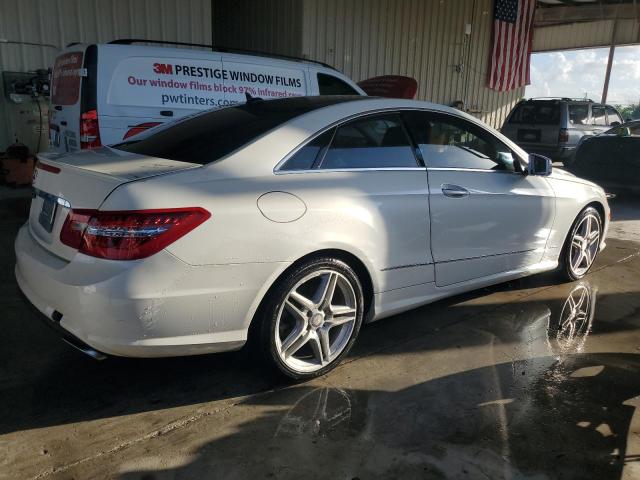 WDDKJ7CB6BF121262 - 2011 MERCEDES-BENZ E 550 WHITE photo 3