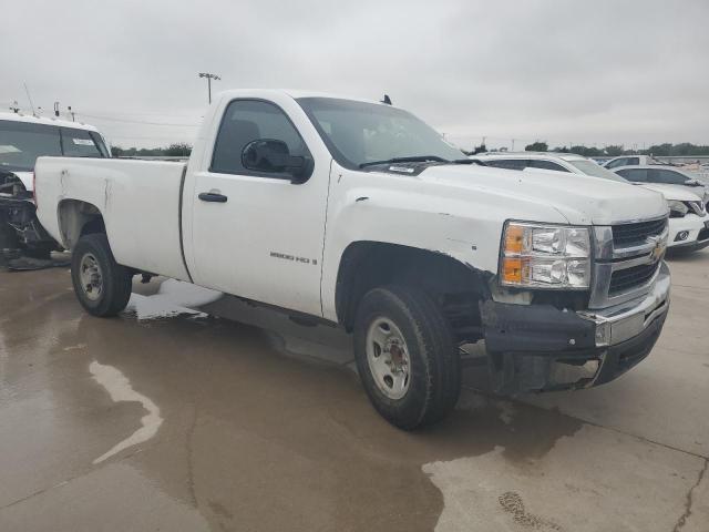 1GCHC24K27E592404 - 2007 CHEVROLET SILVERADO C2500 HEAVY DUTY WHITE photo 4