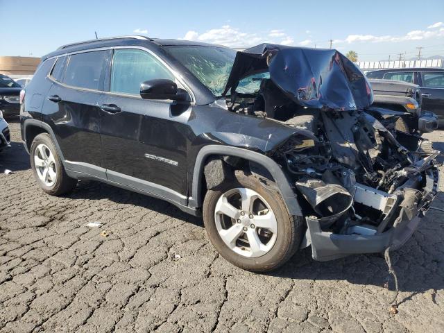 3C4NJCBB1JT466463 - 2018 JEEP COMPASS LATITUDE BLACK photo 4