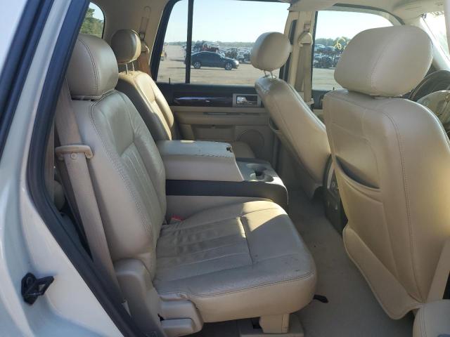 5LMFU285X6LJ07860 - 2006 LINCOLN NAVIGATOR ბეჟი ფოტო 11