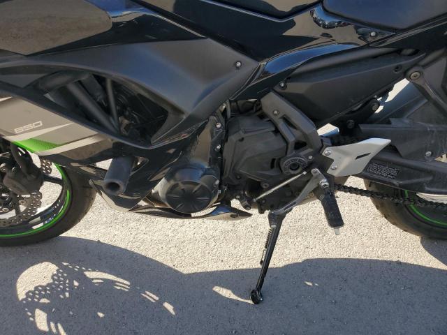 JKAEXEJ16KDA04035 - 2019 KAWASAKI EX650 J შავი ფოტო 7