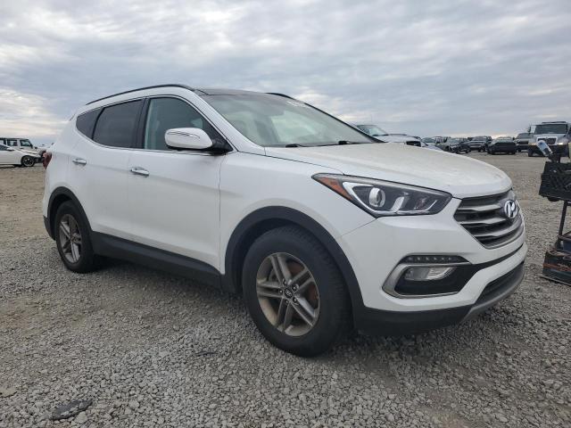 5XYZUDLB2JG535858 - 2018 HYUNDAI SANTA FE S WHITE photo 4