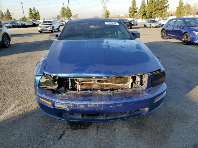 1ZVHT82H965231676 - 2006 FORD MUSTANG GT BLUE photo 5