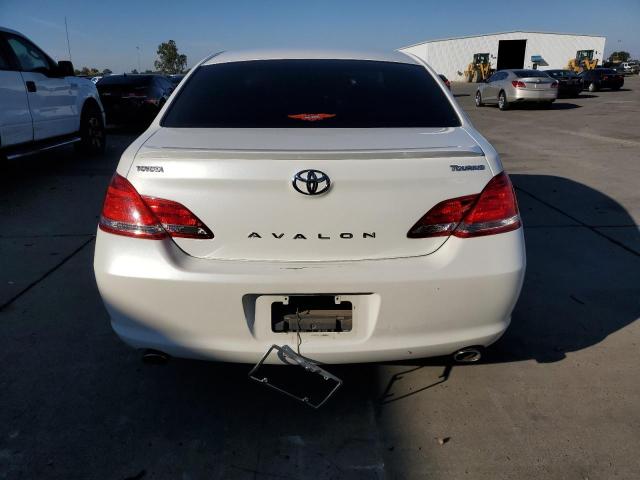 4T1BK36BX6U108295 - 2006 TOYOTA AVALON XL WHITE photo 6