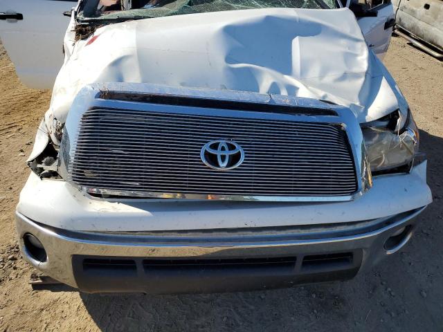 5TFDW5F11CX246094 - 2012 TOYOTA TUNDRA CREWMAX SR5 WHITE photo 11