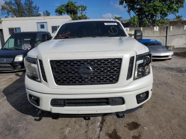 1N6BA1F42KN520693 - 2019 NISSAN TITAN XD SL WHITE photo 5