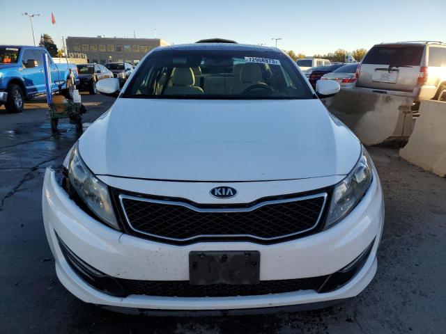 5XXGR4A63DG161302 - 2013 KIA OPTIMA SX WHITE photo 5