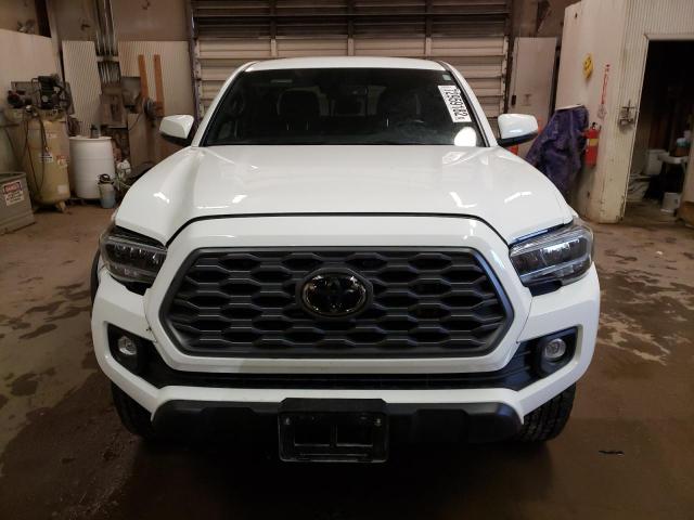 3TMCZ5AN7MM392116 - 2021 TOYOTA TACOMA DOUBLE CAB WHITE photo 5