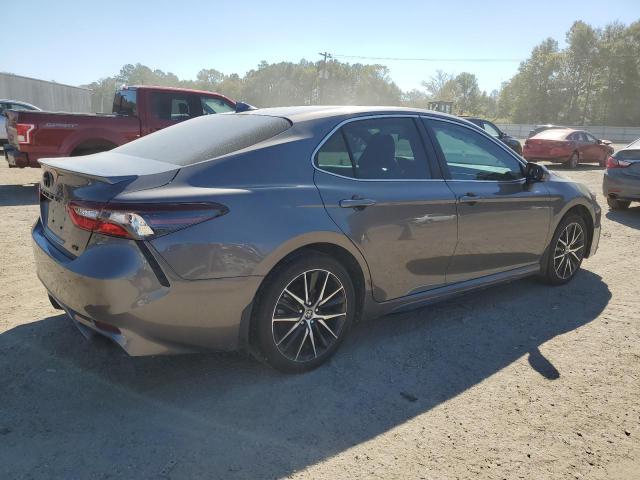 4T1G11AKXPU792612 - 2023 TOYOTA CAMRY SE NIGHT SHADE GRAY photo 3