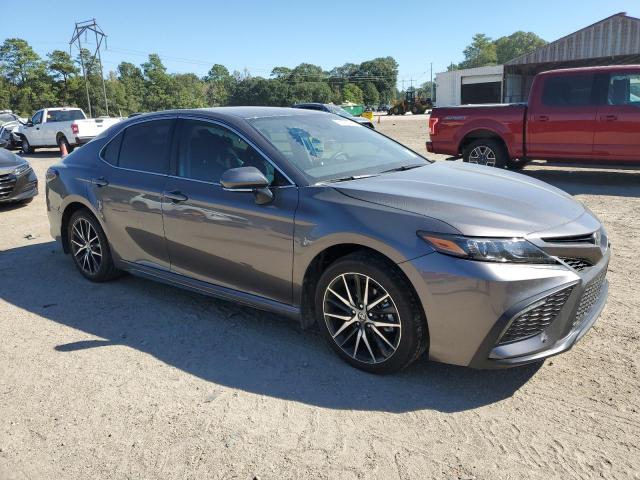 4T1G11AKXPU792612 - 2023 TOYOTA CAMRY SE NIGHT SHADE GRAY photo 4