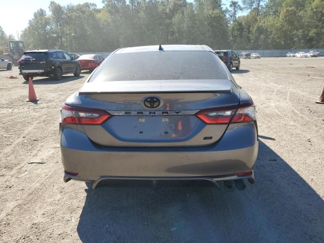 4T1G11AKXPU792612 - 2023 TOYOTA CAMRY SE NIGHT SHADE GRAY photo 6