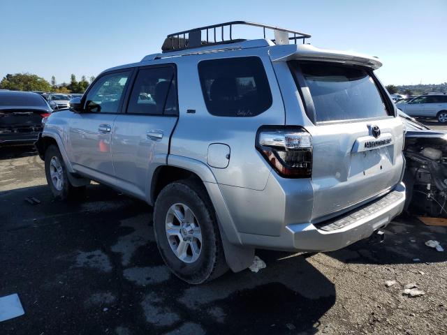 JTEBU5JR6G5371745 - 2016 TOYOTA 4RUNNER SR5/SR5 PREMIUM 银色 照片 2