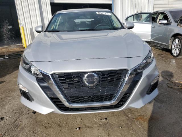 1N4BL4BV0KC219841 - 2019 NISSAN ALTIMA S SILVER photo 5