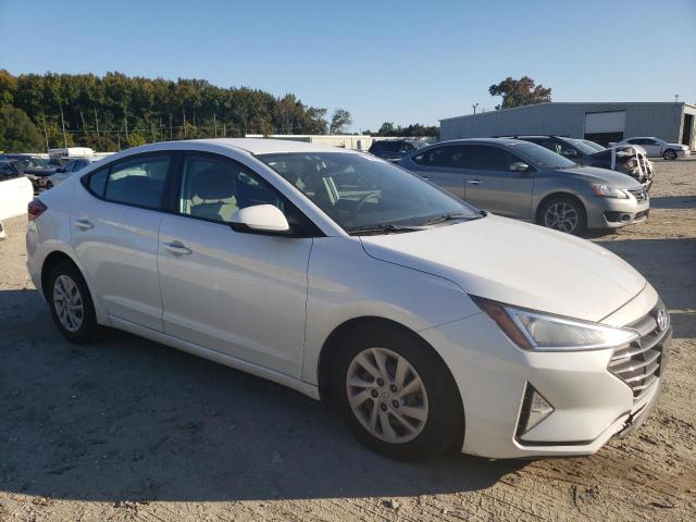 5NPD74LF6KH432747 - 2019 HYUNDAI ELANTRA SE WHITE photo 4