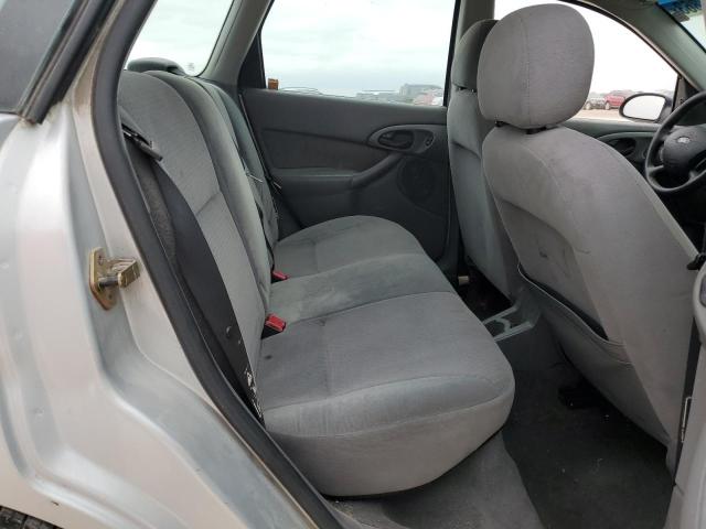 1FAFP36343W164934 - 2003 FORD FOCUS SE SILVER photo 10