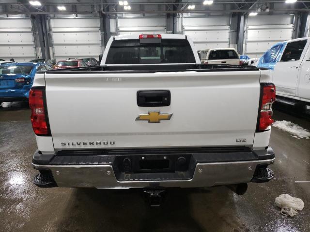 1GC1KWEY2HF178565 - 2017 CHEVROLET SILVERADO K2500 HEAVY DUTY LTZ WHITE photo 6