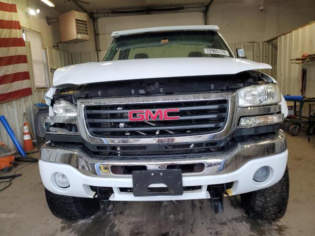 1GTHK24D77E117450 - 2007 GMC SIERRA K2500 HEAVY DUTY WHITE photo 5