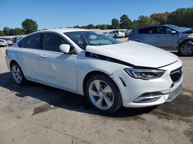 W04GL6SX2J1078613 - 2018 BUICK REGAL PREFERRED WHITE photo 4